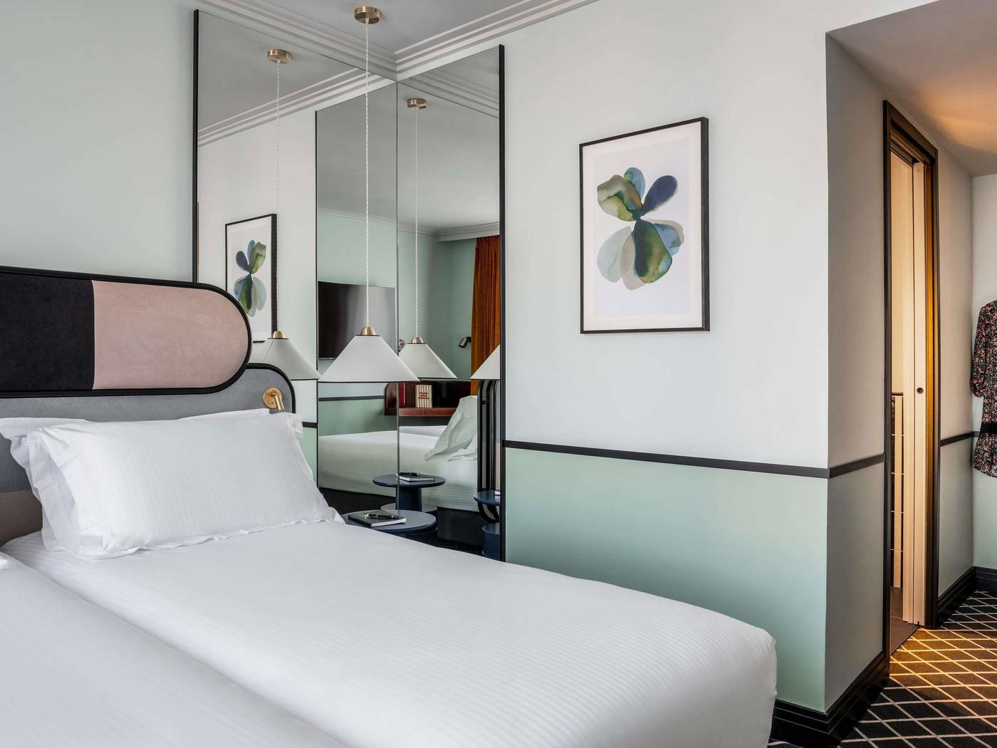 ibis-Paris-Opera-La-Fayette-Room-10