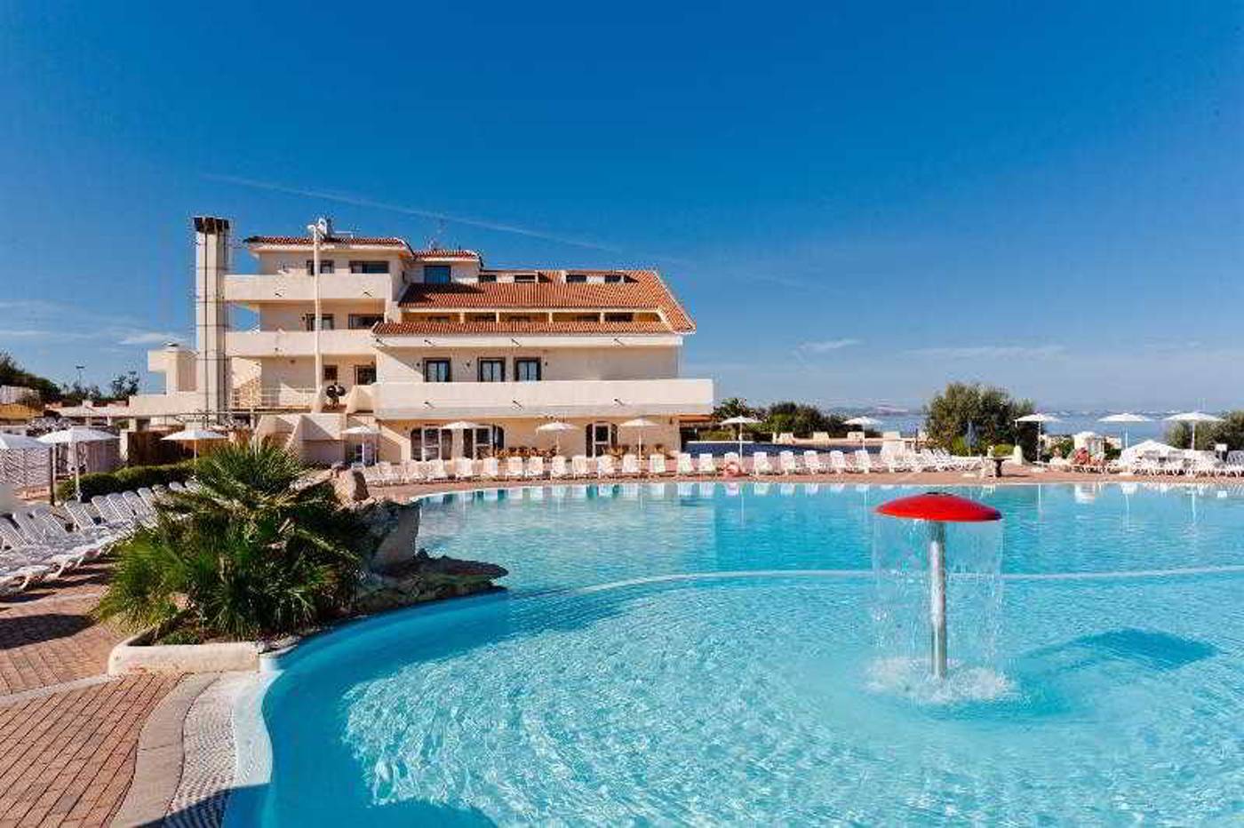 Acqua-di-Mare-Hotel-e-Resort-Pool-7
