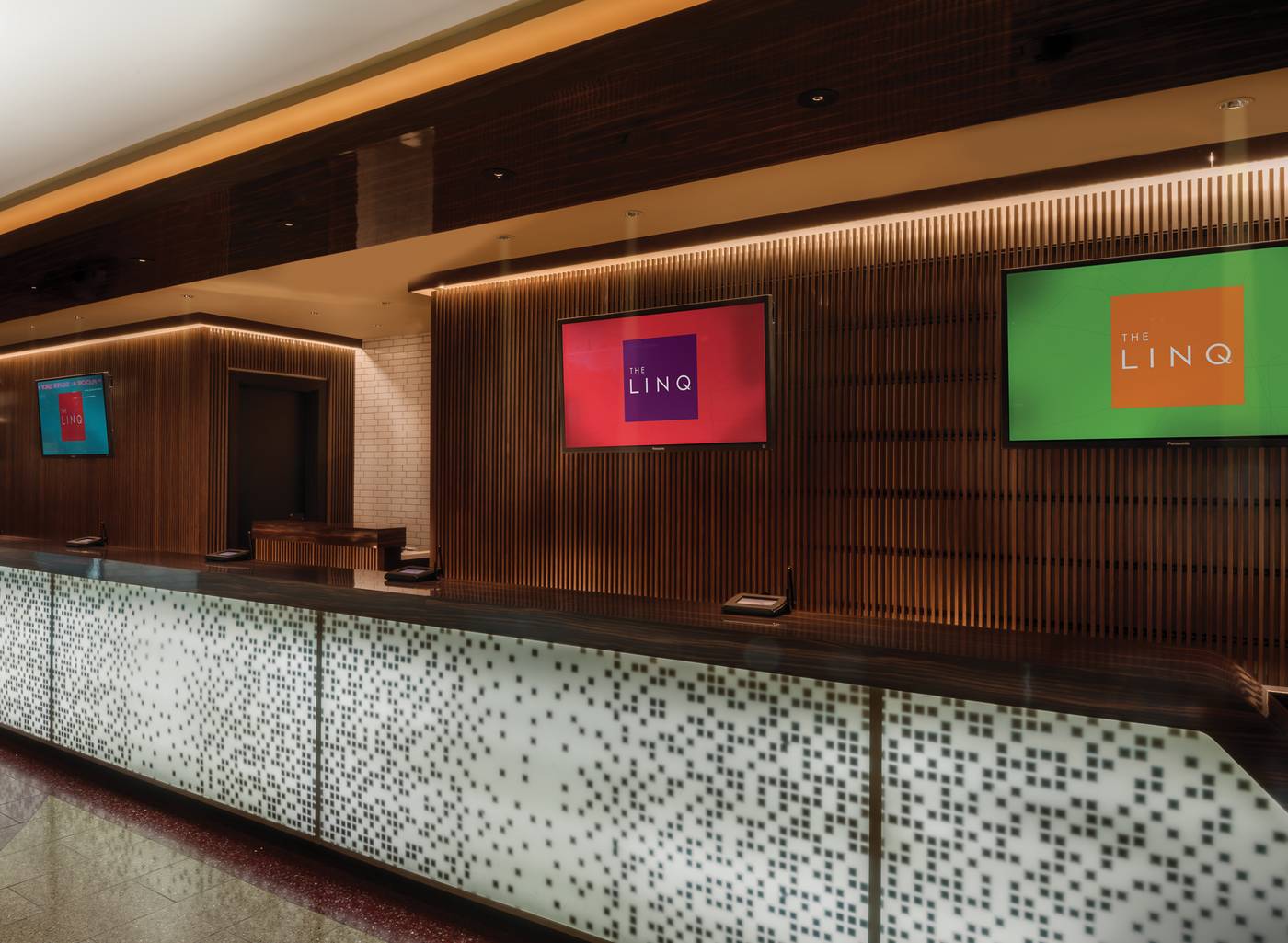 The-LINQ-Hotel-and-Casino---A-Caesars-Rewards-Destination-Lobby-15