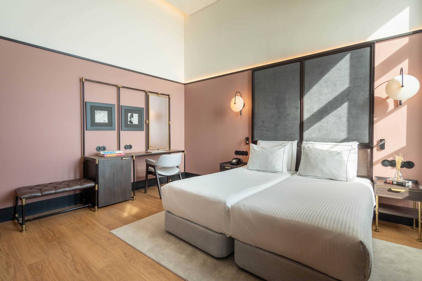 The-Editory-Riverside-Santa-Apolonia-Hotel-Room-22