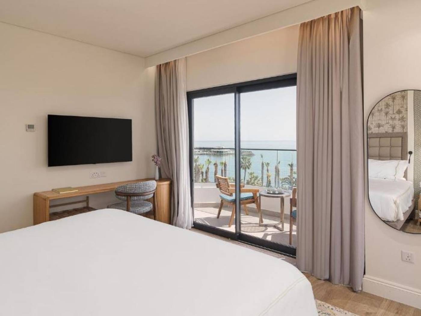 The-GrandResort-Limassol-Cyprus-by-Leonardo-Hotels-Room-25