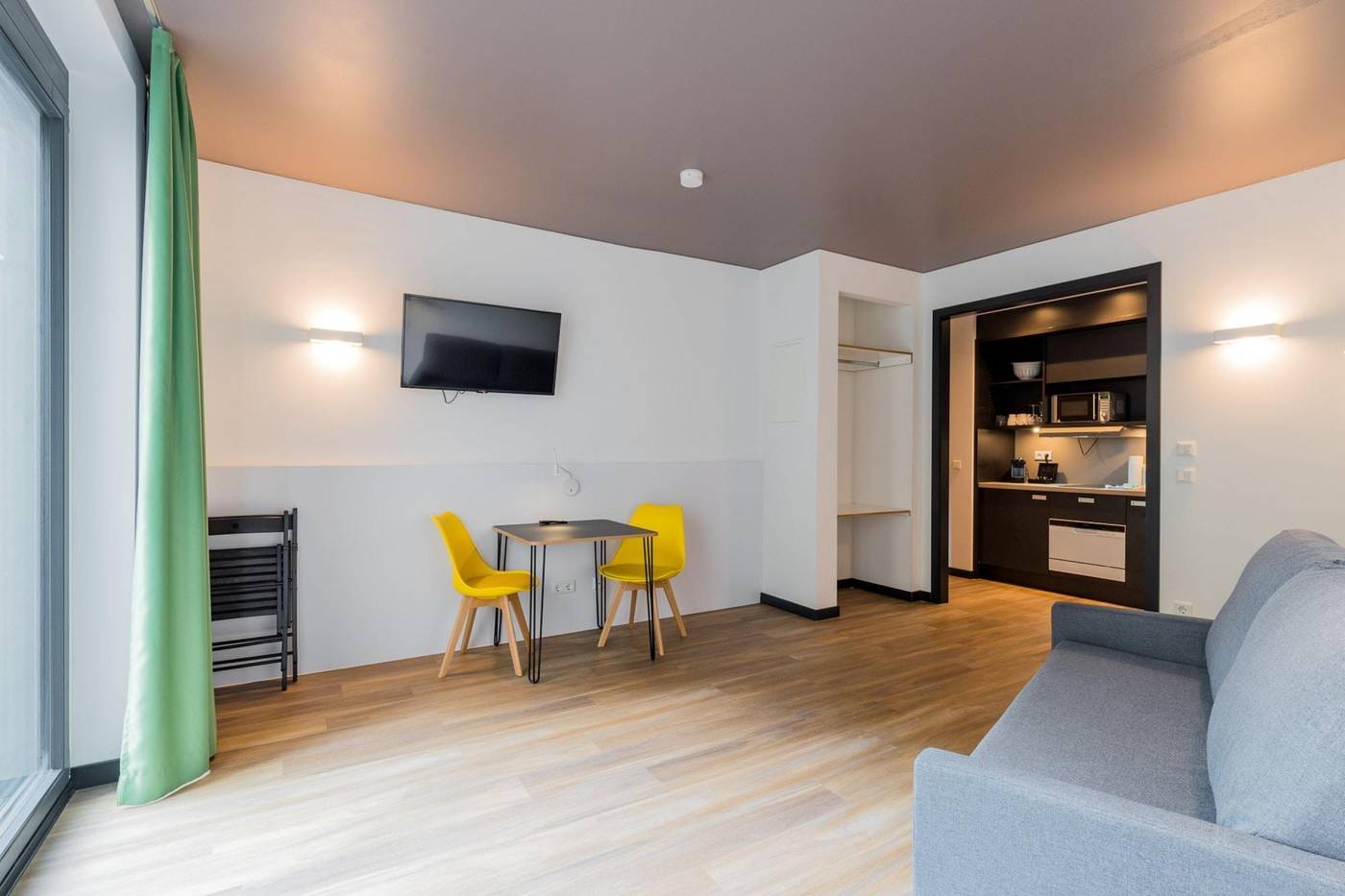 Nena-Apartments-Kreuzberg-61-Room-23