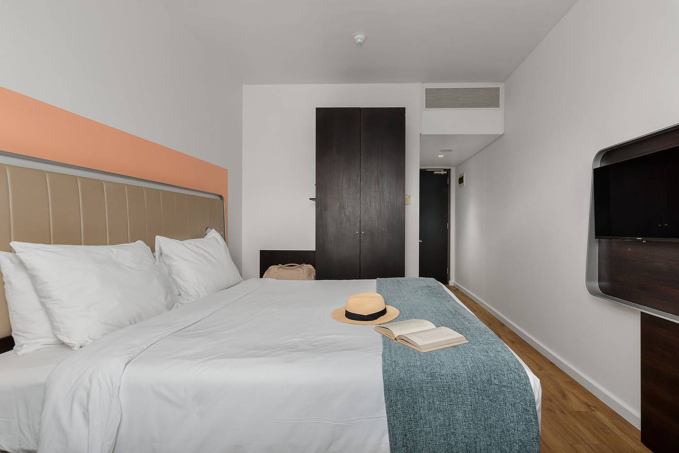 Park-Inn-by-Radisson-Cape-Town-Newlands-Room-27