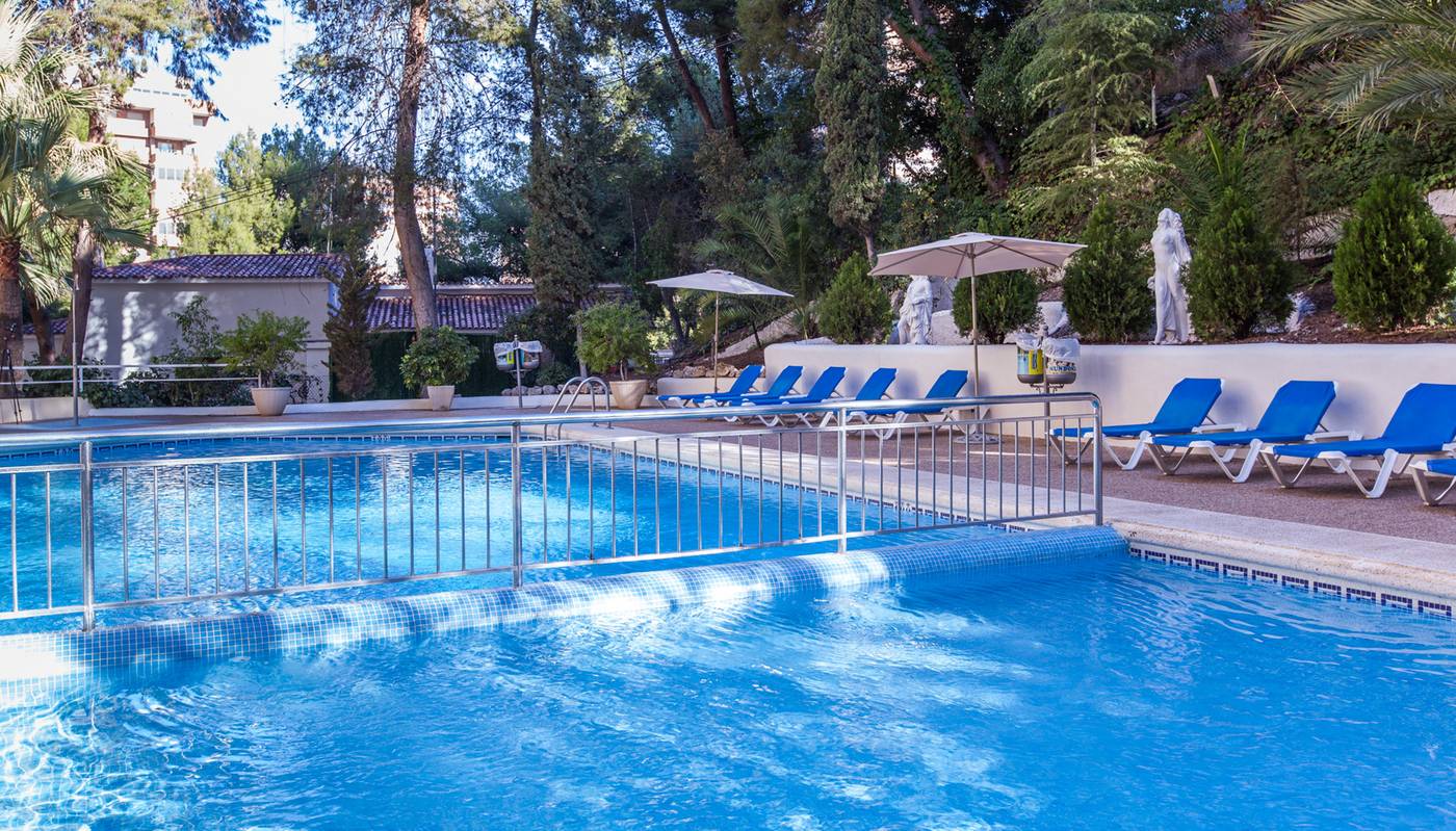 Blue-Sea-Hotel-Calas-Marina-Pool-3