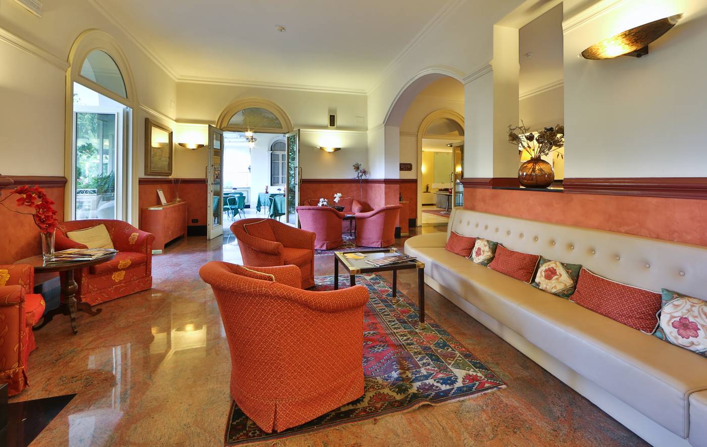 Hotel-Biasutti-Lobby-4