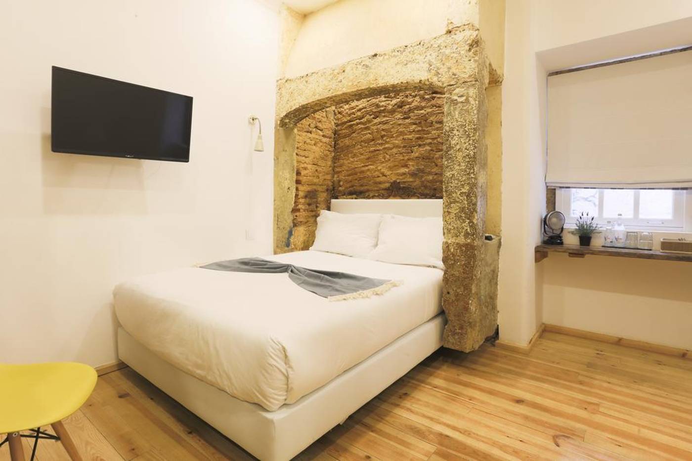 262-Boutique-Hotel-Room-14