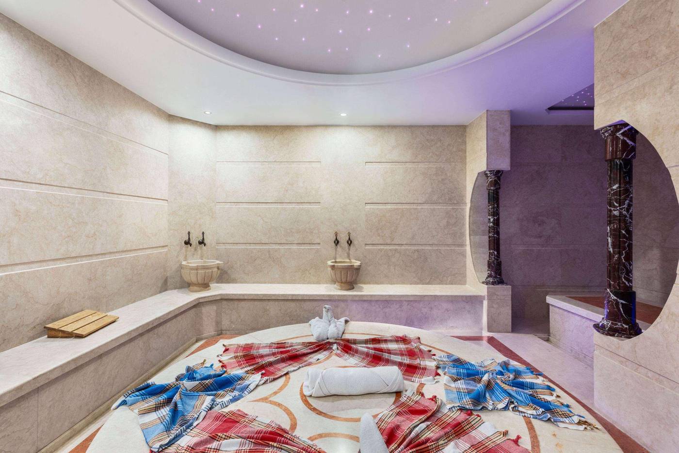 Ramada-by-Wyndham-Istanbul-Pera-Sports-and-Entertainment-61