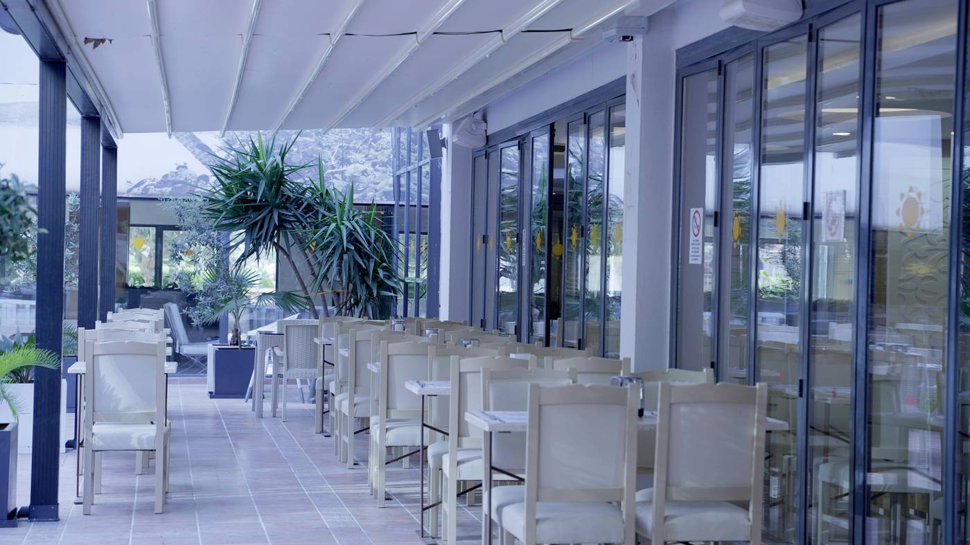 Club-Aqua-Plaza-Restaurant-45