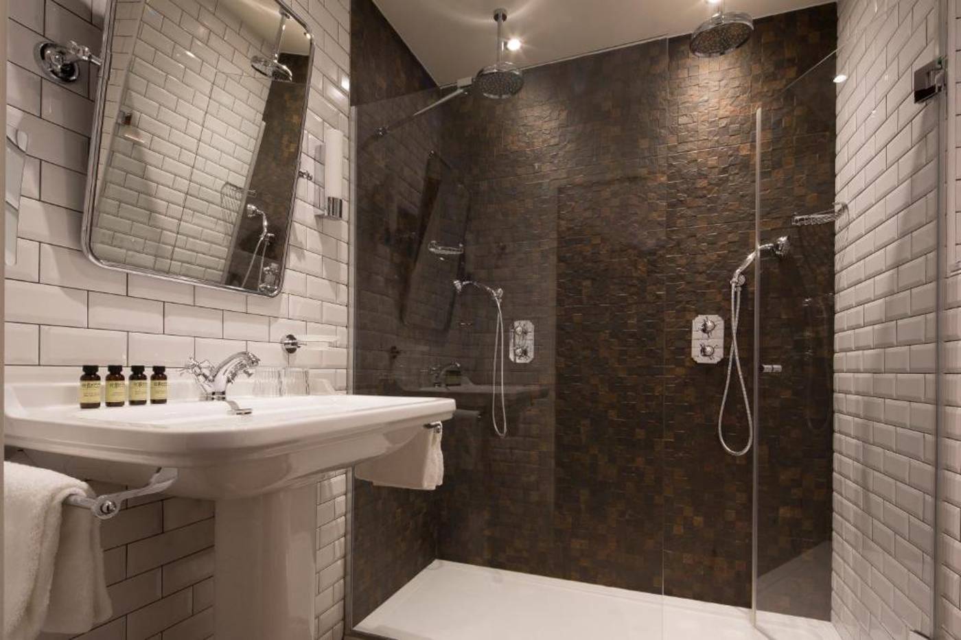 Whistler-Hotel-Room-23