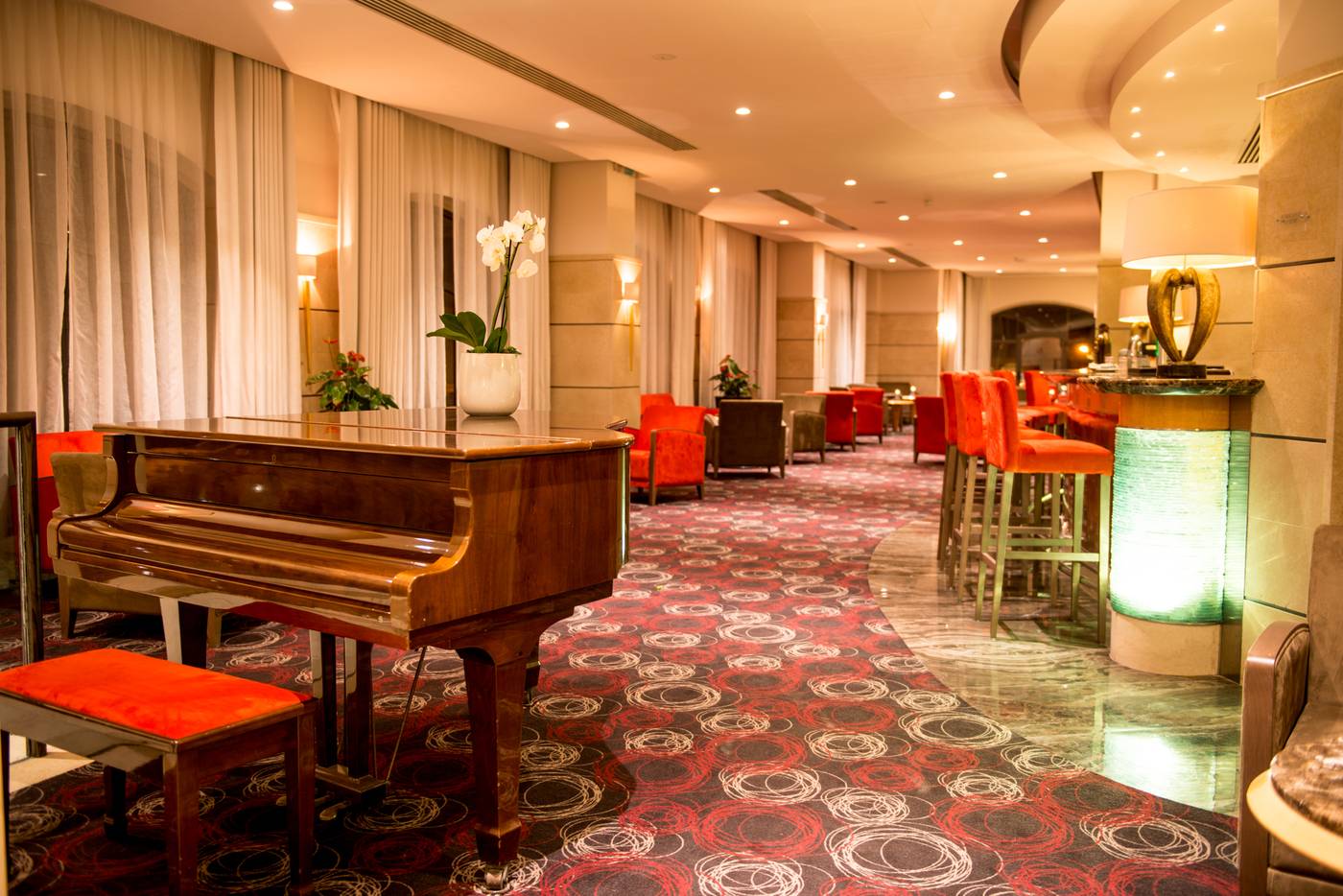 Maritim-Antonine-Hotel---Spa-Bar-38