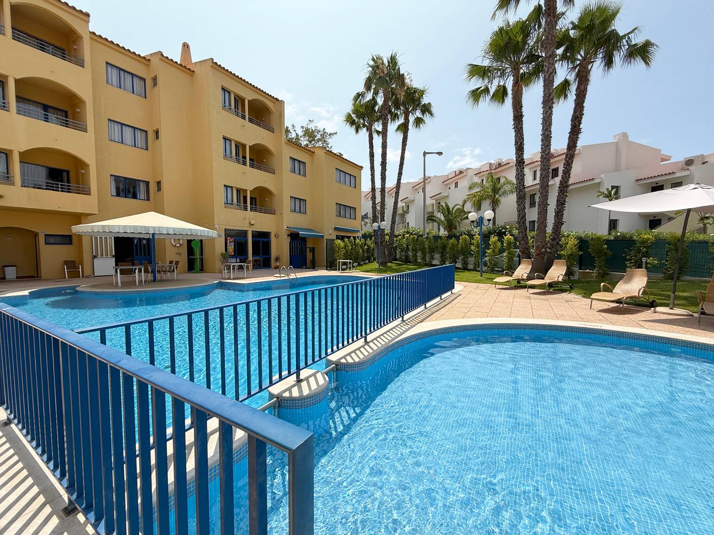 Rio-Apartments-Pool-1