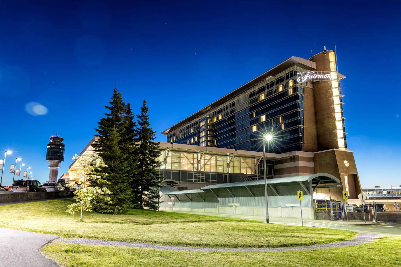 Fairmont-Vancouver-Airport-General-view-64