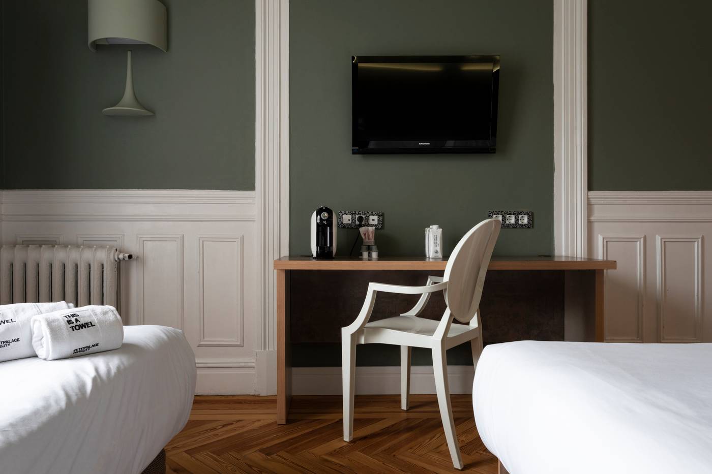 Petit-Palace-Lealtad-Plaza-Room-31