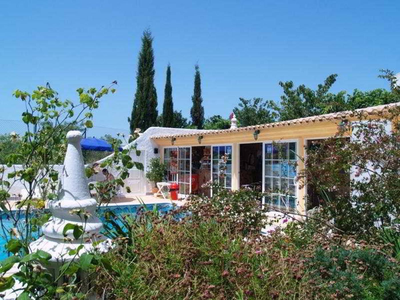 Apartamentos-Solar-do-Sol-Bar-9