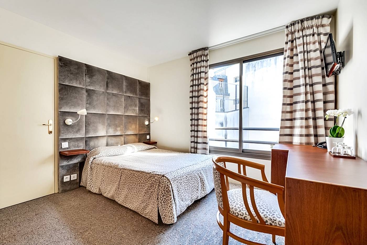 Villa-Luxembourg-Room-6