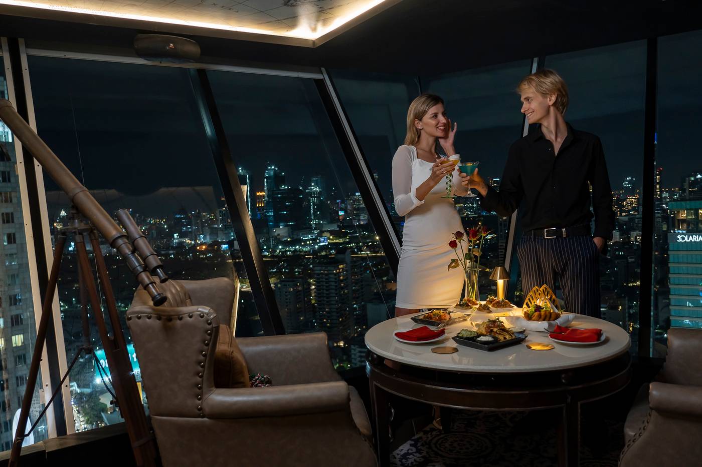 The-Continent-Hotel-Sukhumvit---Asok-BTS-Bangkok-Bar-20