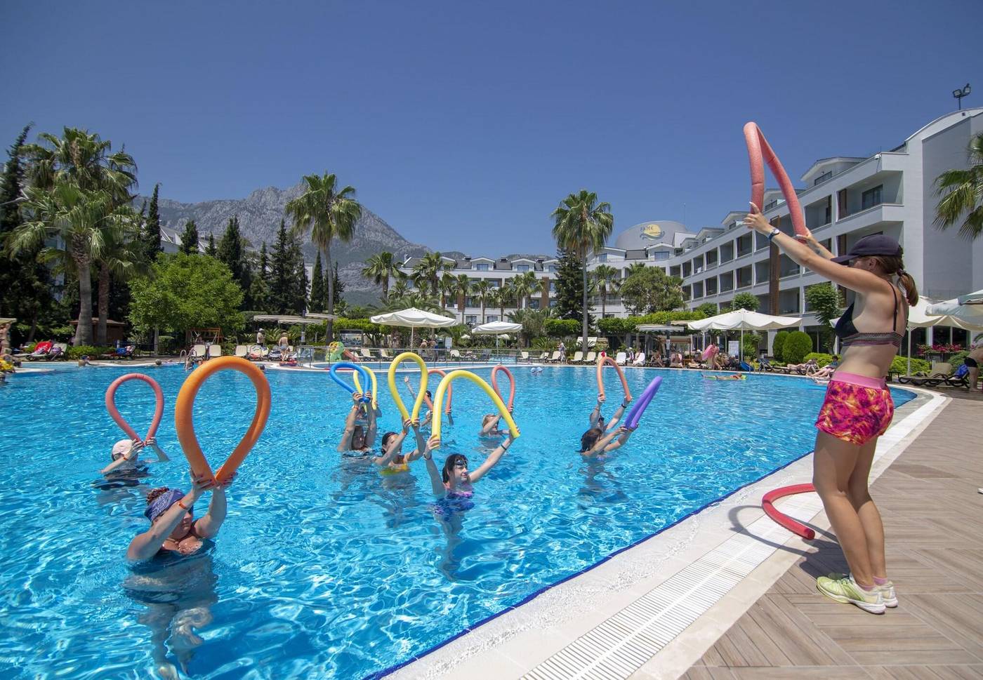 Fame-Residence-Goynuk-Pool-8