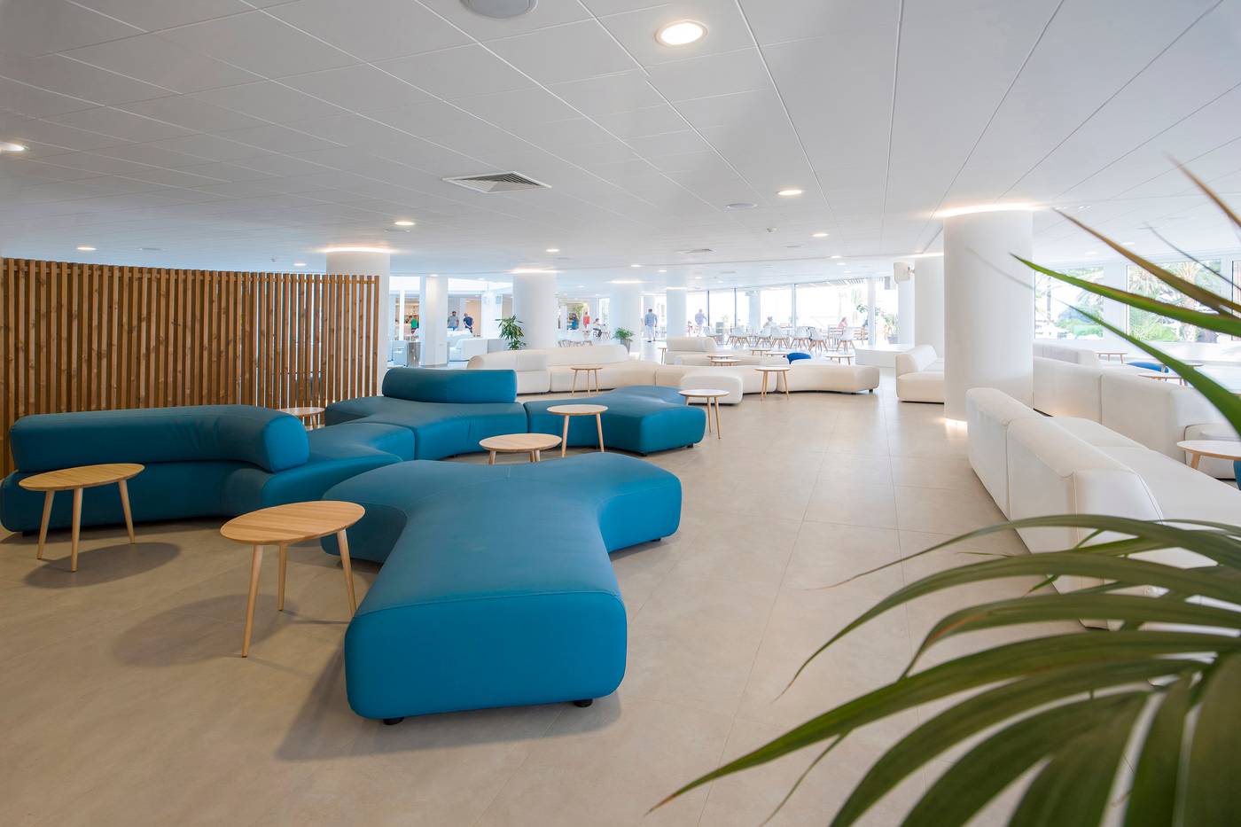 Playasol-The-New-Algarb-Lobby-35