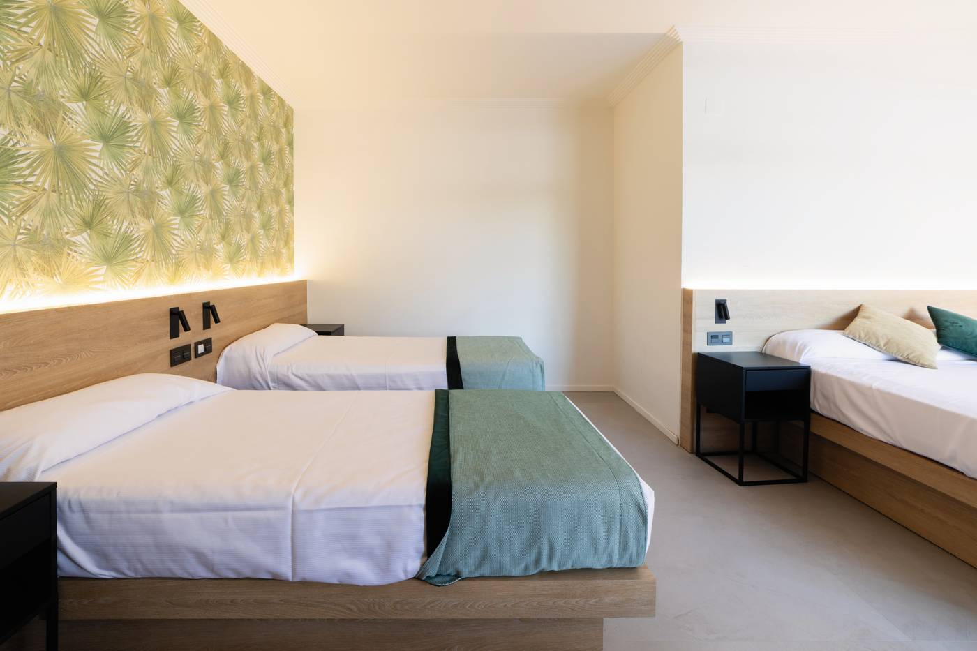 Palas-Pineda-Room-29