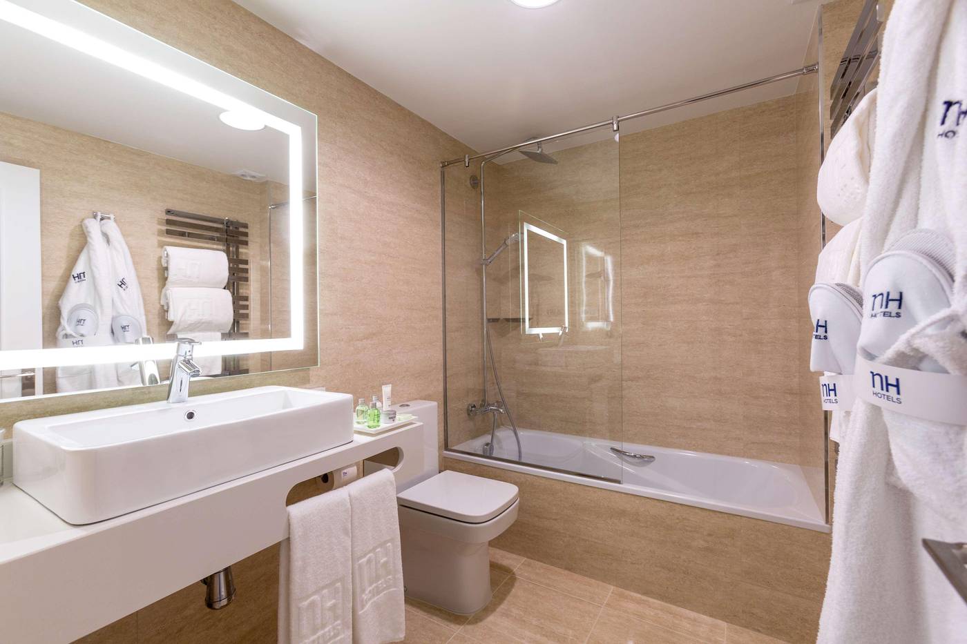 NH Oviedo Principado-Spain-OVIEDO-Room-5