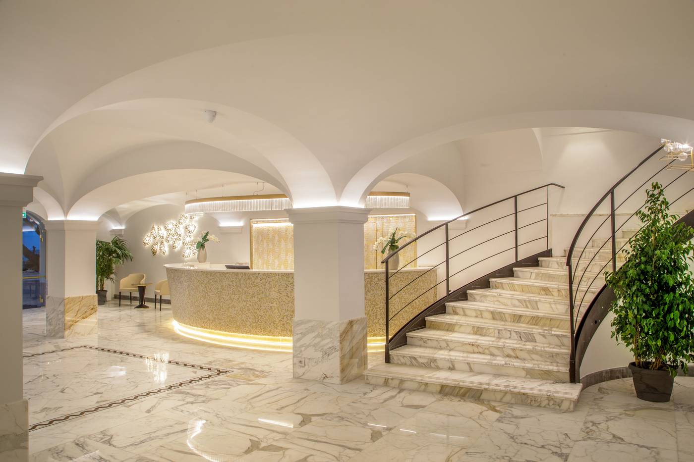 Shangri-La-Roma-Lobby-15