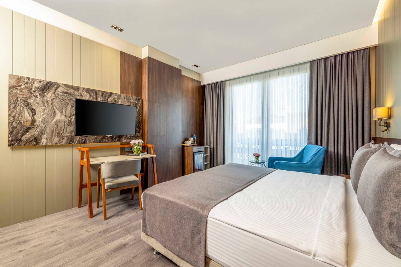 Ezkar-Bathonea-Art-istanbul-Room-24