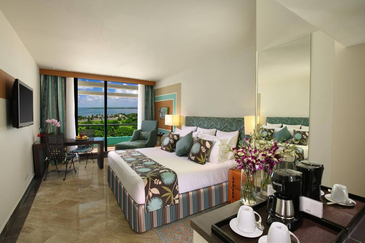 The Pyramid Luxury at Grand Oasis