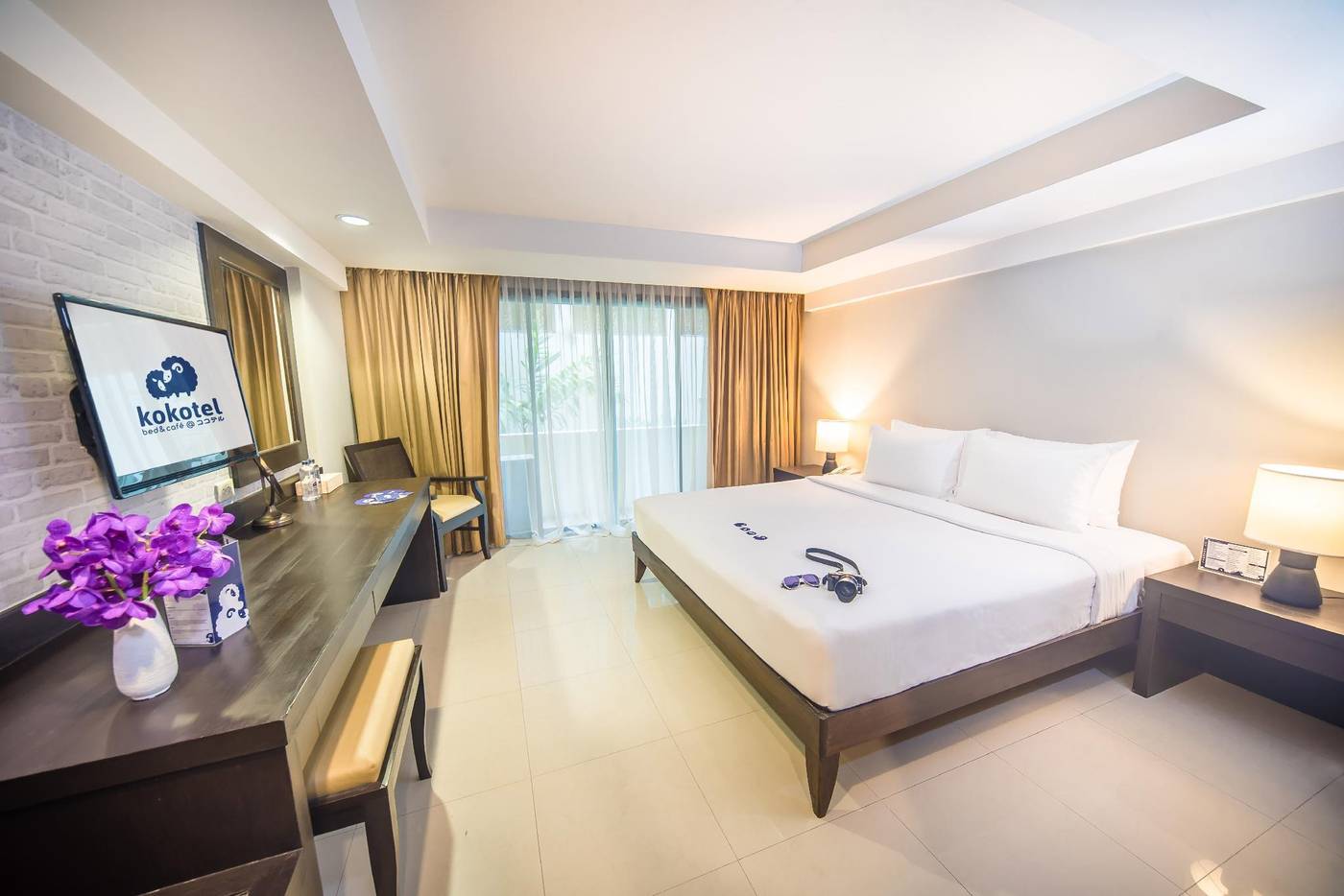 White-Sand-Resortel-Room-8