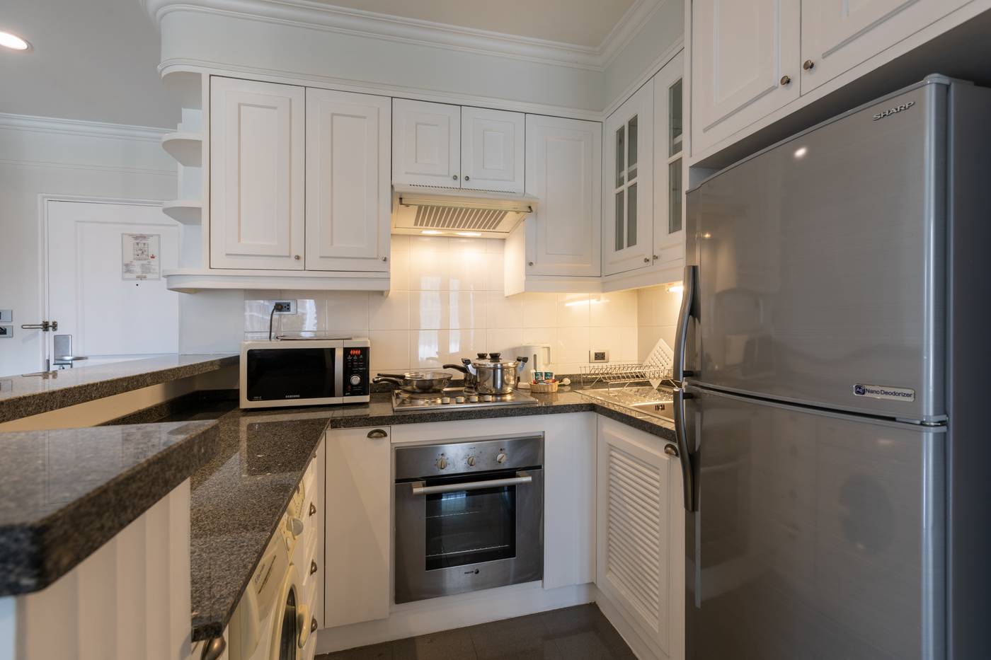 Cape-House-Langsuan-Room-33