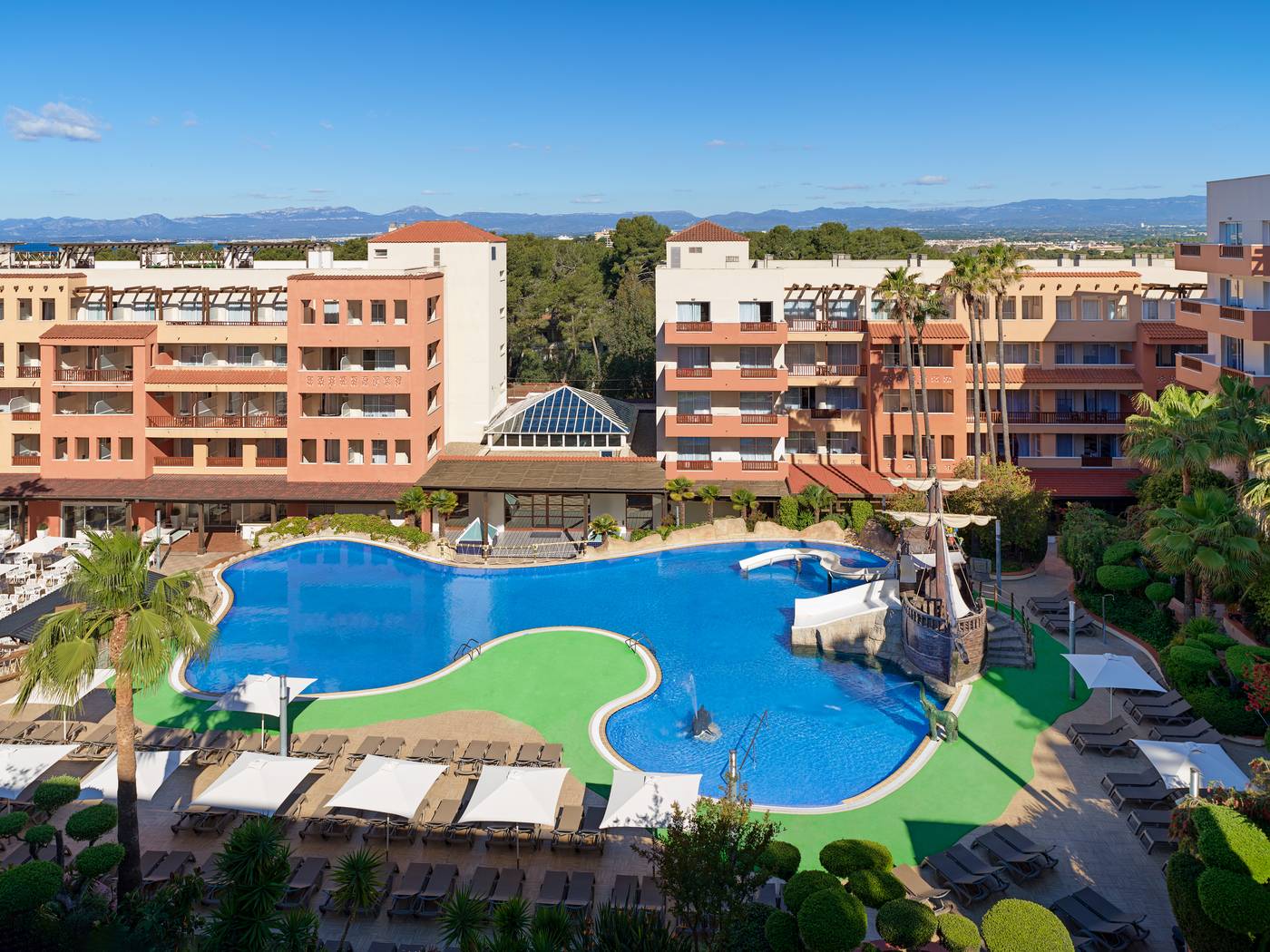 H10-Mediterranean-Village-General-view-6