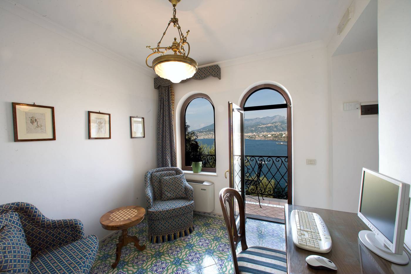 La-Tonnarella-Room-4