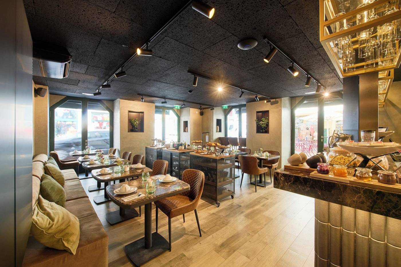 Moon-and-Sun-Lisboa-Restaurant-16