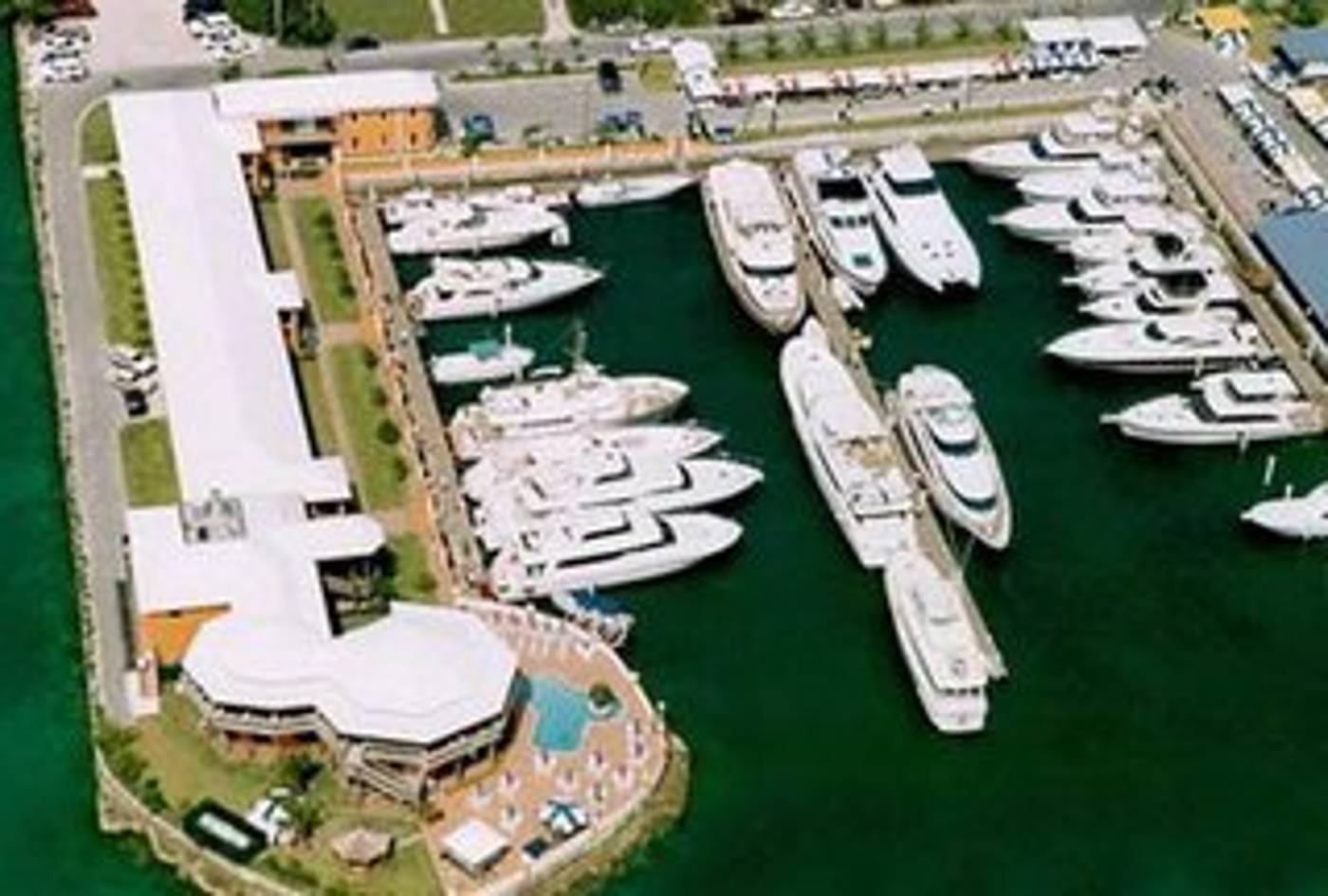 Sunrise Resort & Marina