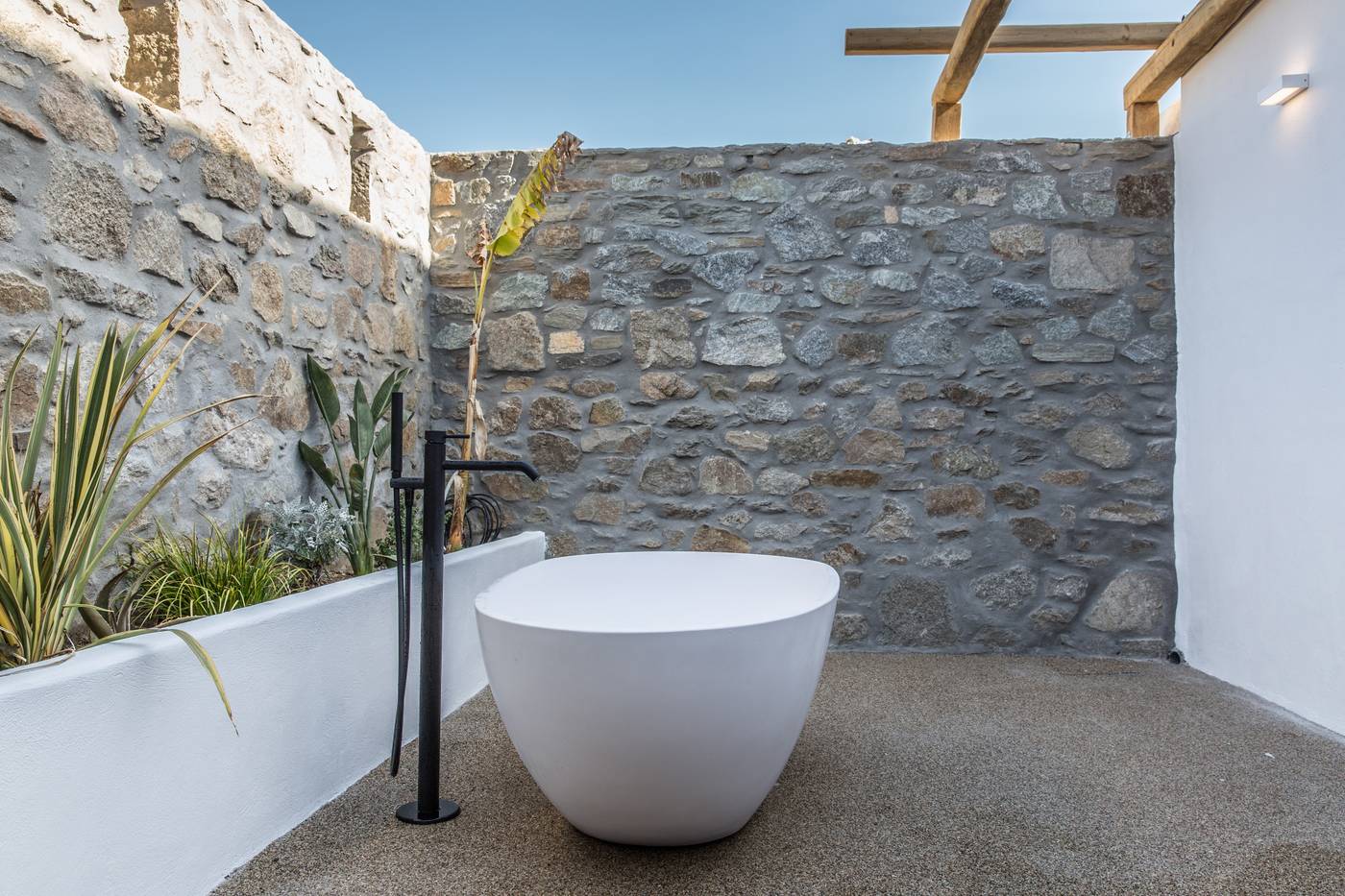 Ostraco-Luxury-Suites-Room-16