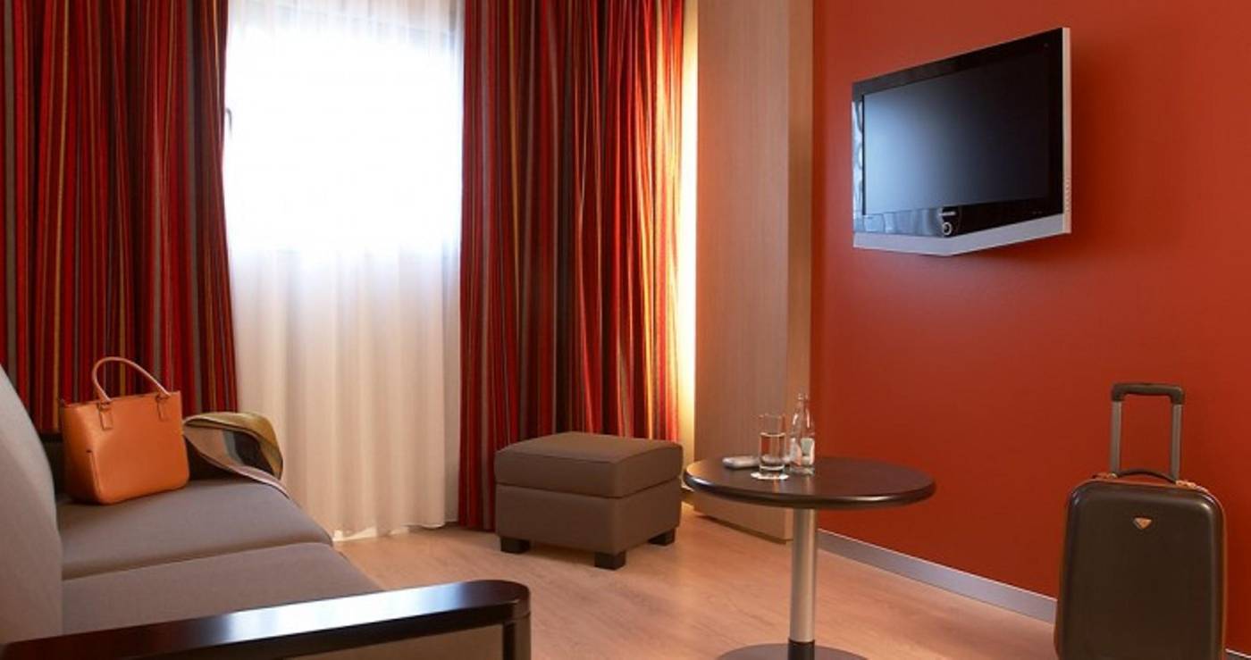Oceania-Paris-Porte-De-Versailles-Room-39