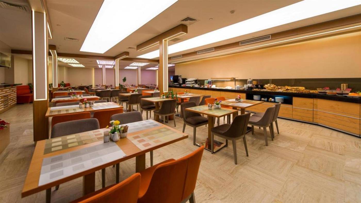 Prestige-Hotel-Old-City-Restaurant-57