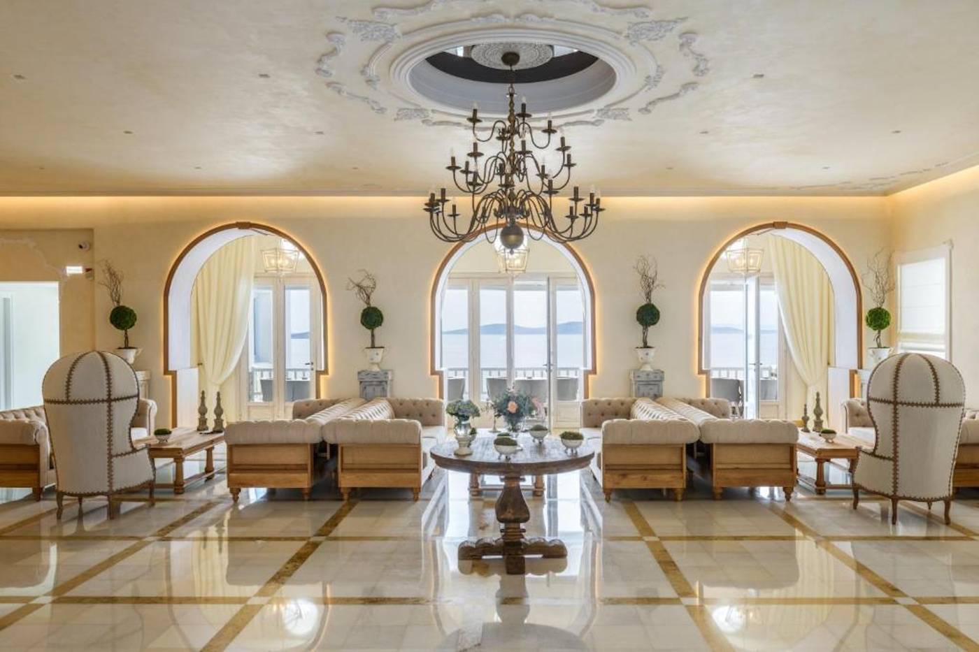 Saint-John-Hotel-Villas---Spa-Lobby-78