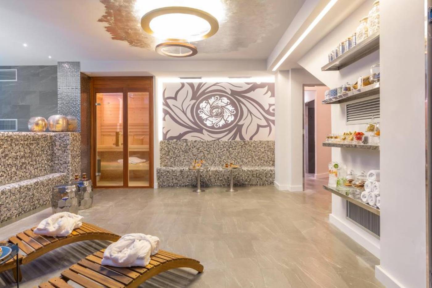 Spa-Del-Palacete-Apartamentos-Sports-and-Entertainment-14