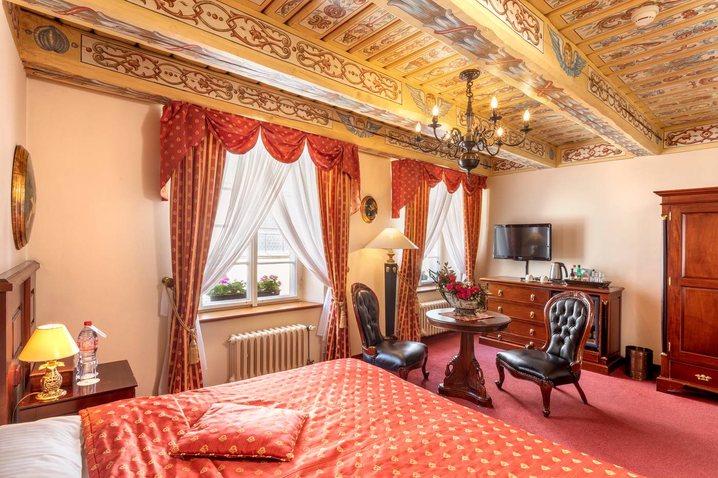 Hotel-U-Zlateho-Stromu-Prague-by-BHG-Room-32