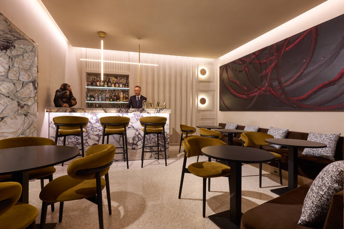 Borghese-Contemporary-Hotel-Bar-11