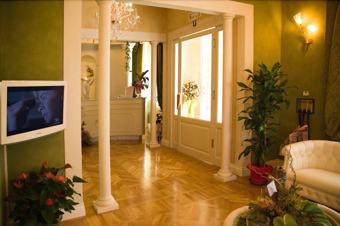 Hotel-Gennarino-Lobby-9