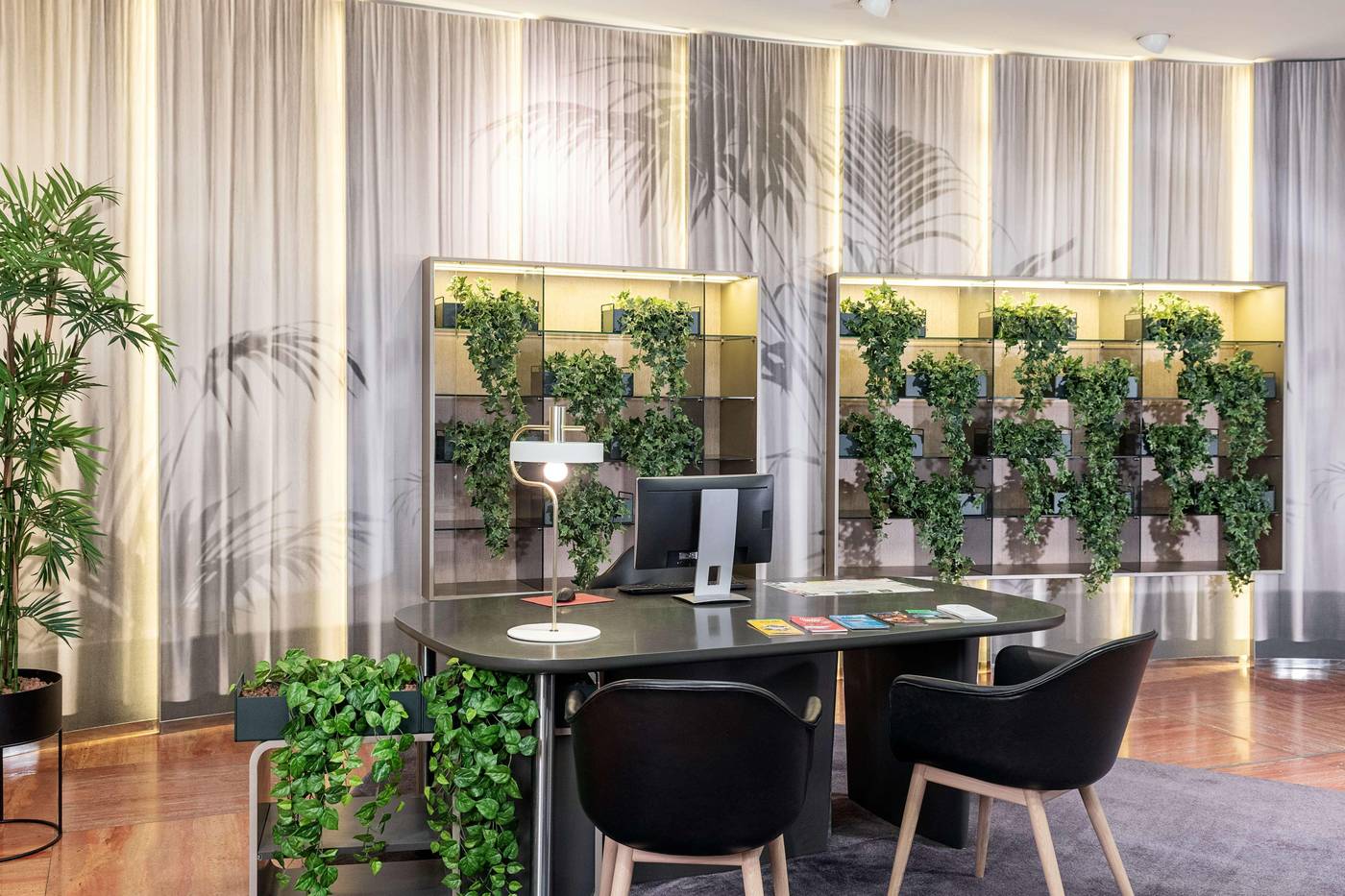 NH-Collection-Berlin-Mitte-am-Checkpoint-Charlie-Lobby-16