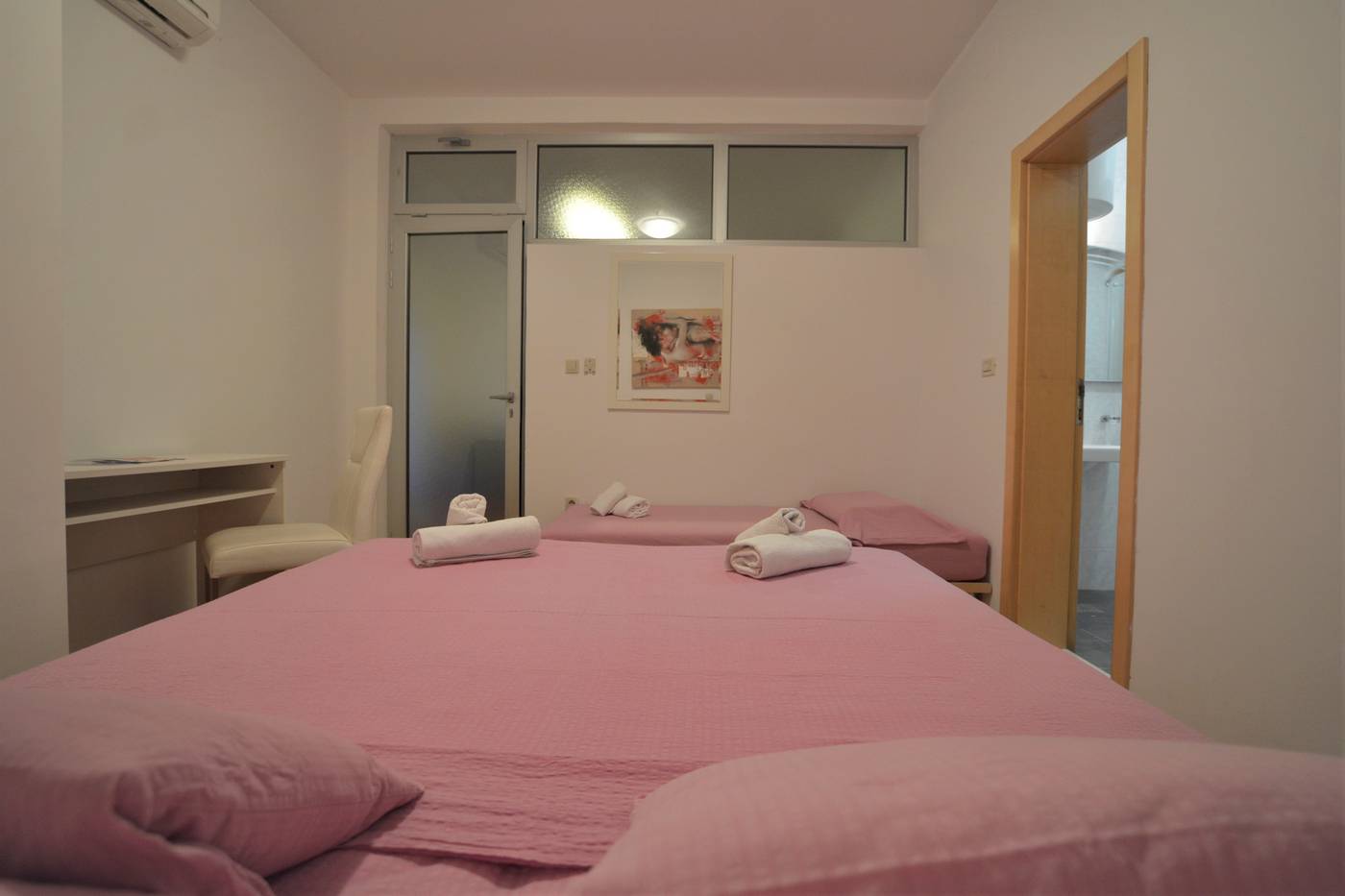Villa-Avantgarde-BandB-Room-51