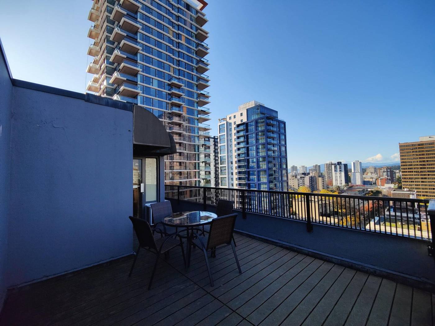 Divya-Sutra-Suites-on-Robson-Downtown-Terrace-41