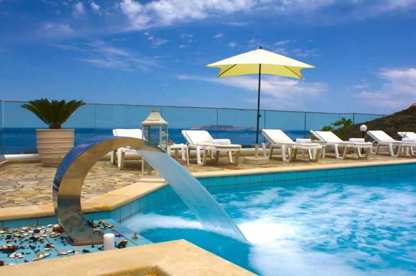 Happy-Cretan-Suites-Pool-7