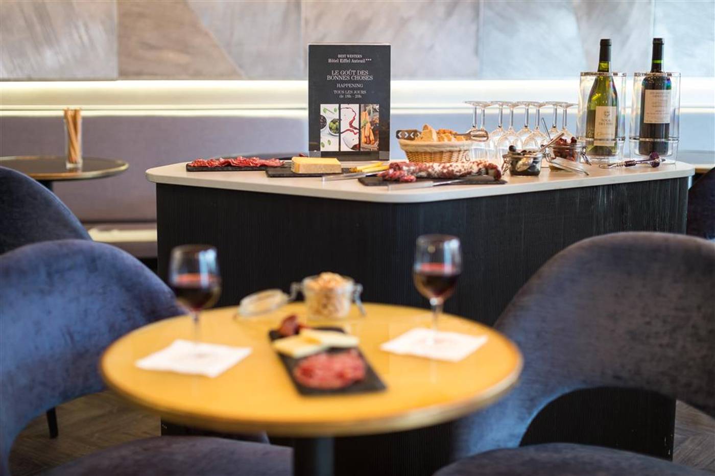 Hotel-Ohm-by-happy-culture-Bar-18