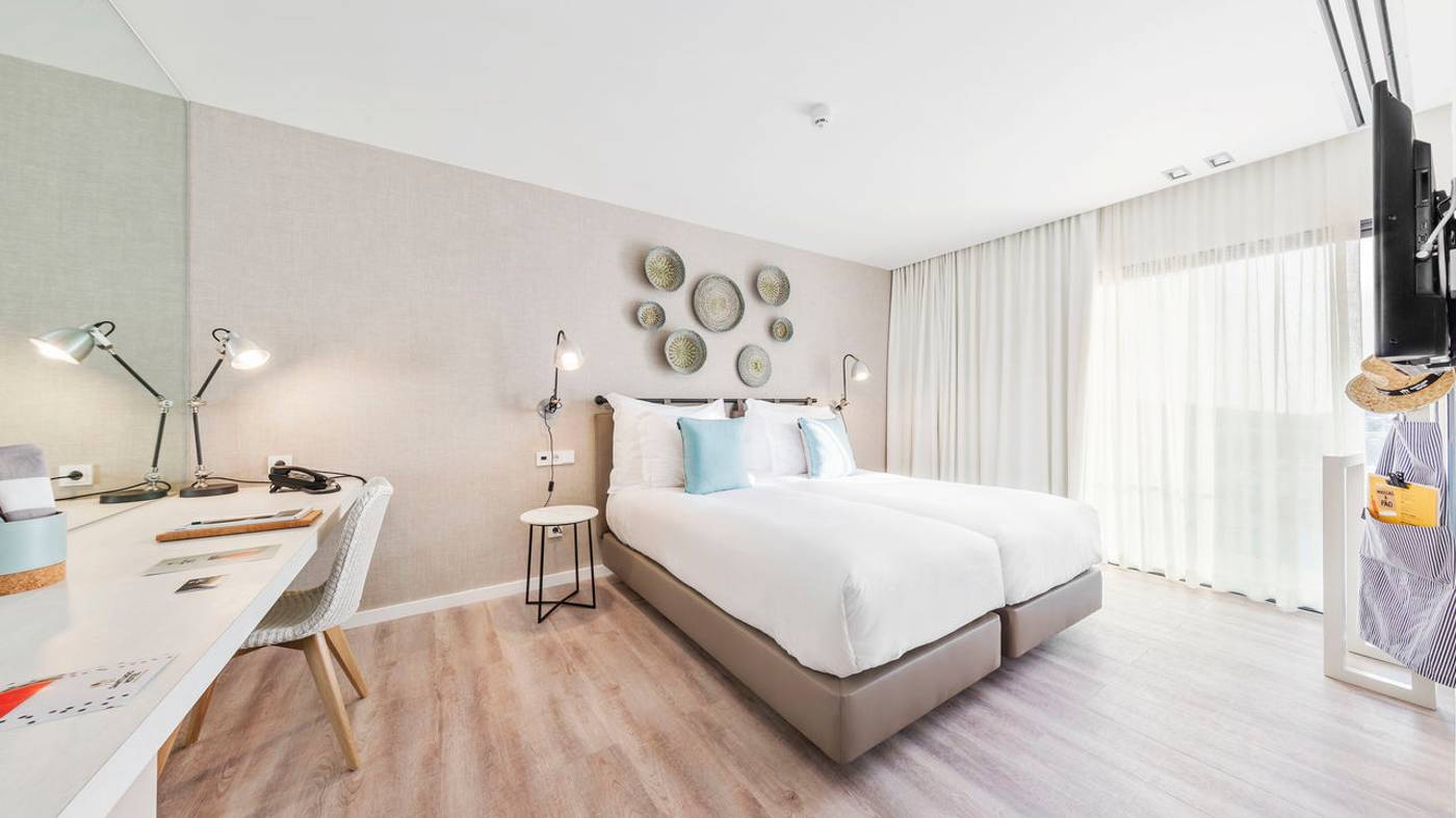 Octant-Santiago-Room-7