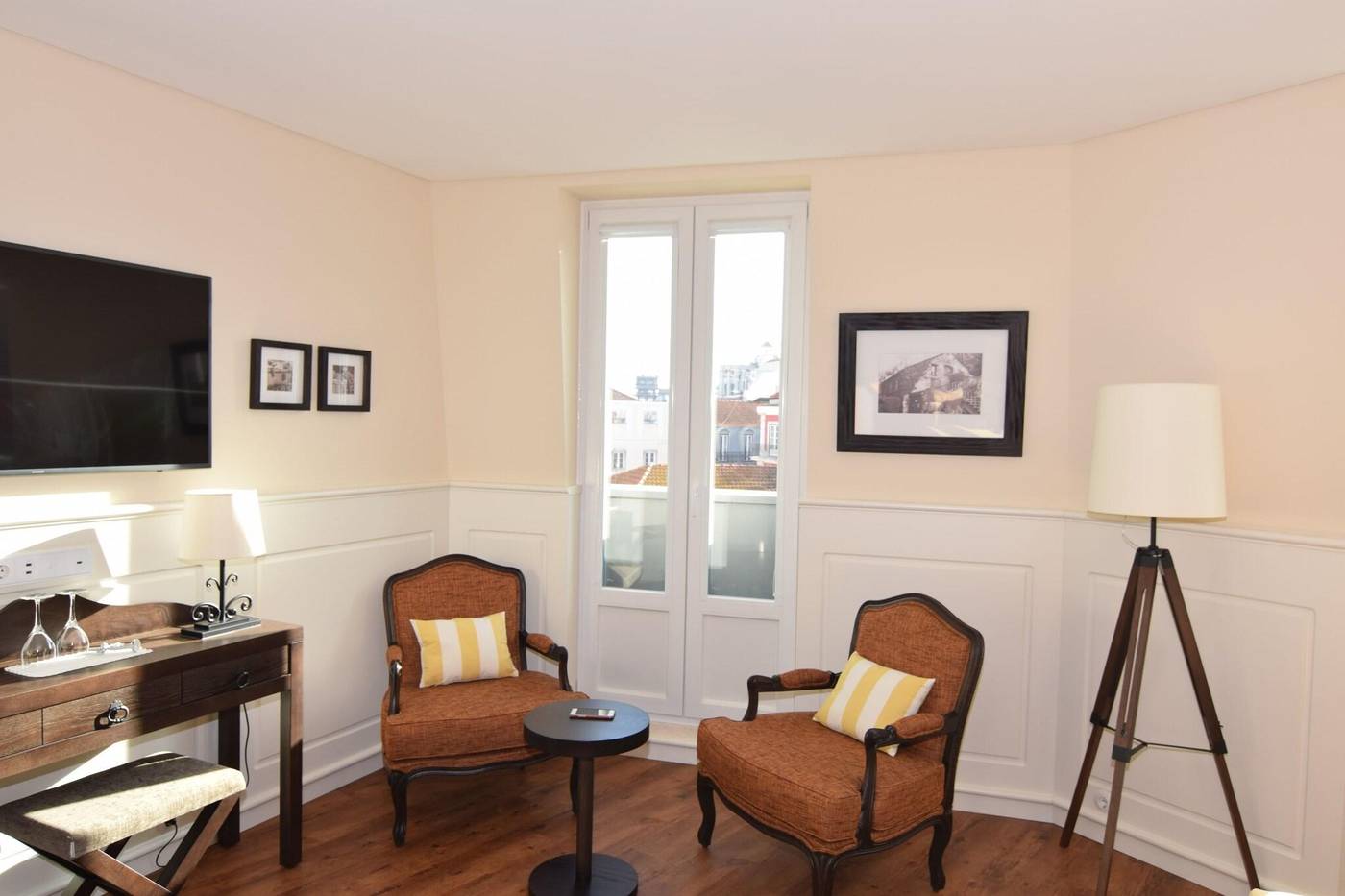 Lisbon-Wine-Hotel-Room-17