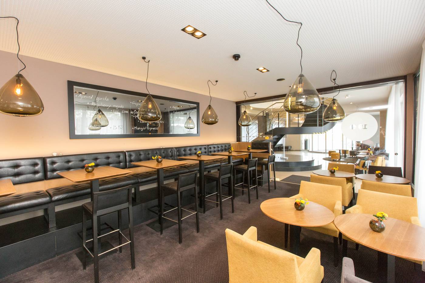 Hotel-Golf-Prague-Bar-11