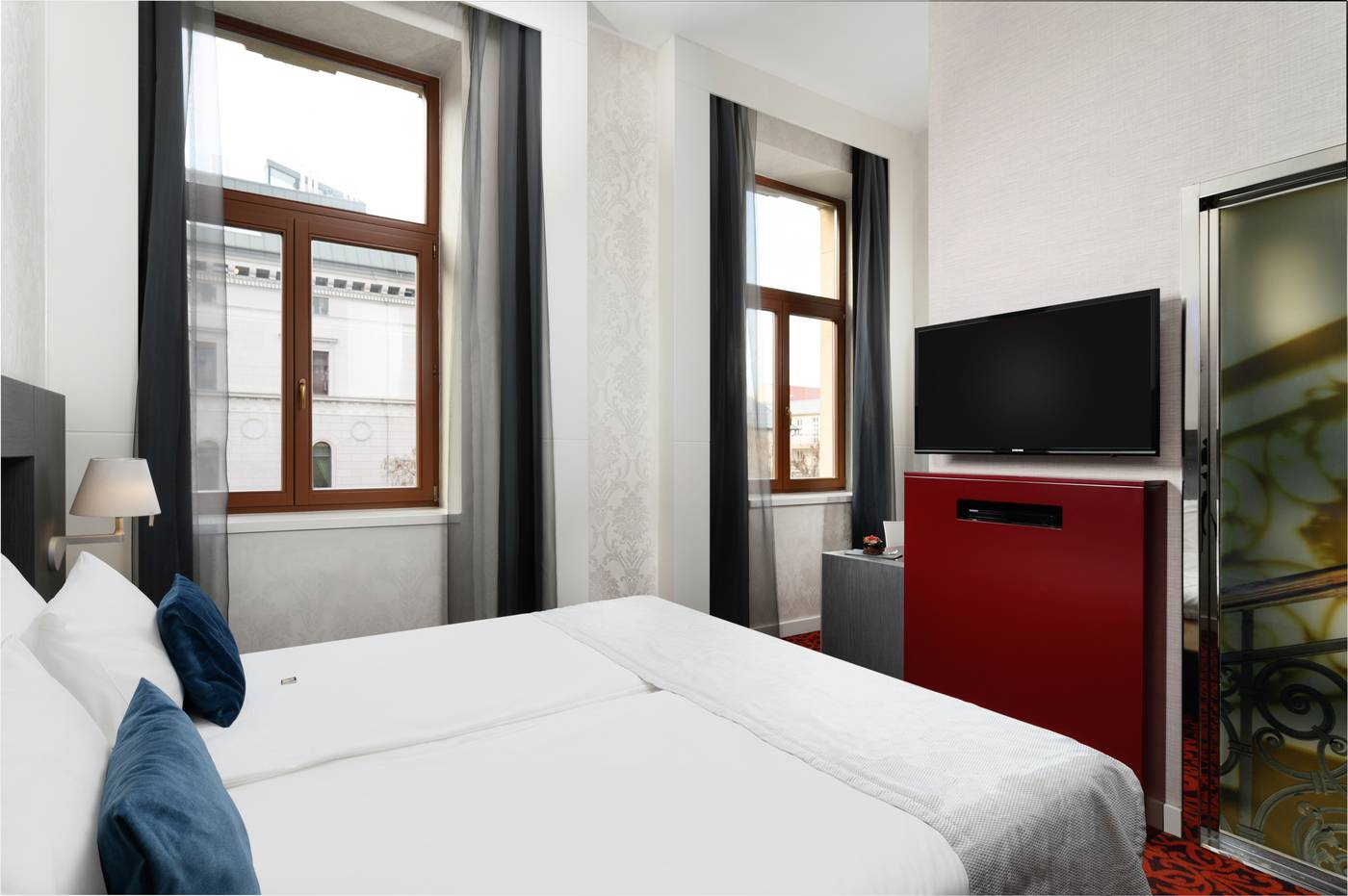 Eurostars-Palazzo-Zichy-Room-26